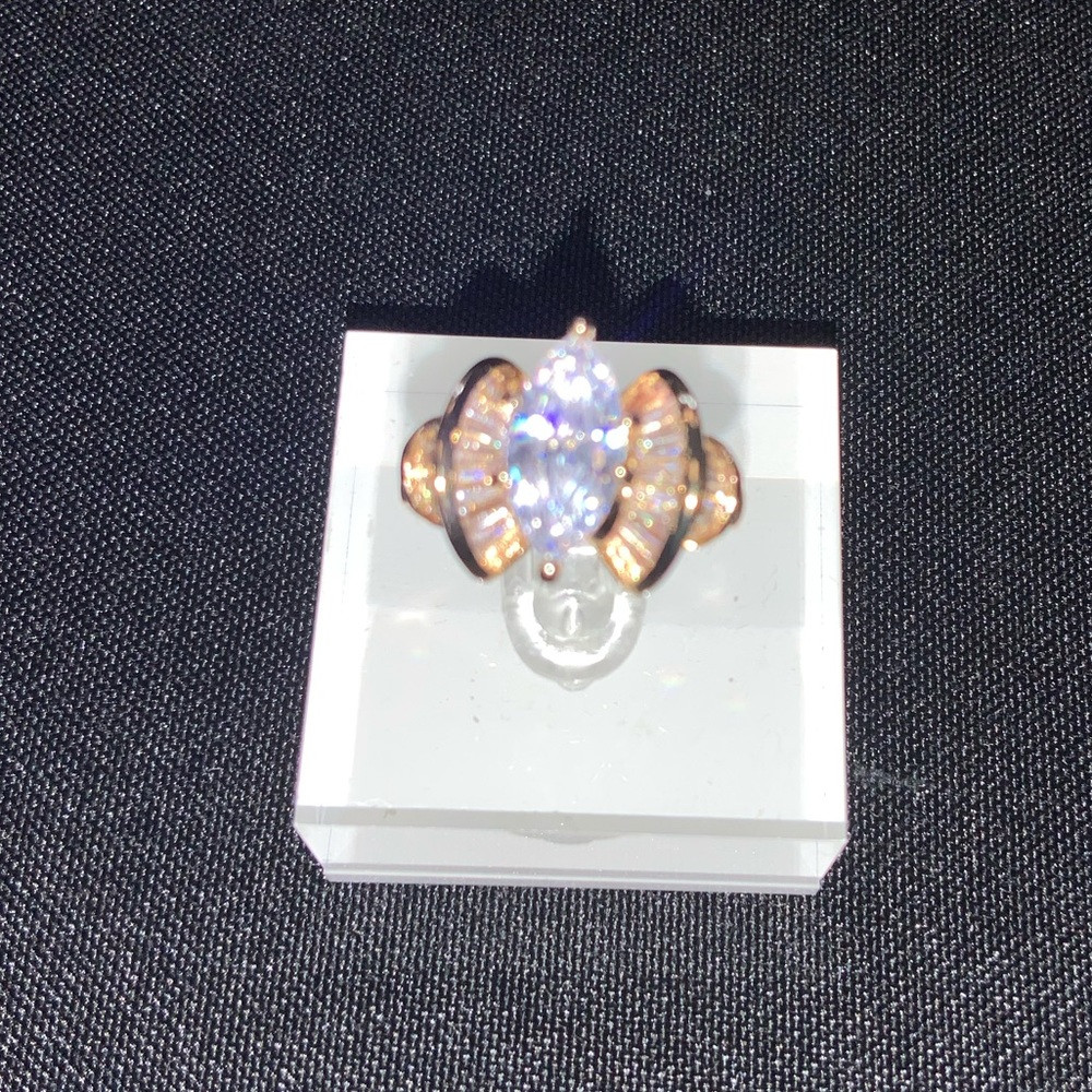 2.5ct Marquise Cut Ring - Picture 7 of 9